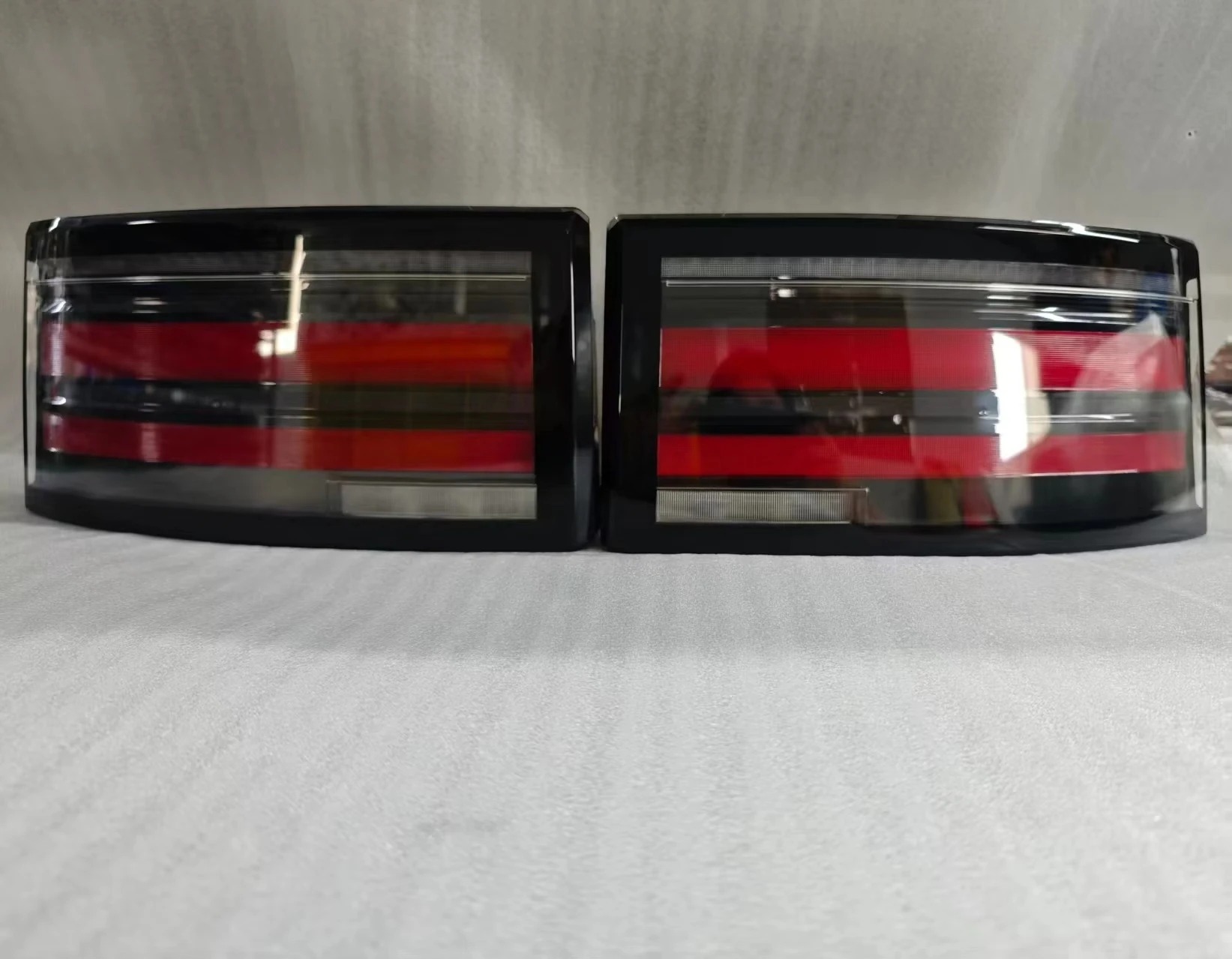 For  Discovery 5 2021- Tail Lamp LR173193 LR144108 LR173189 LR144112 OEM Rear Light